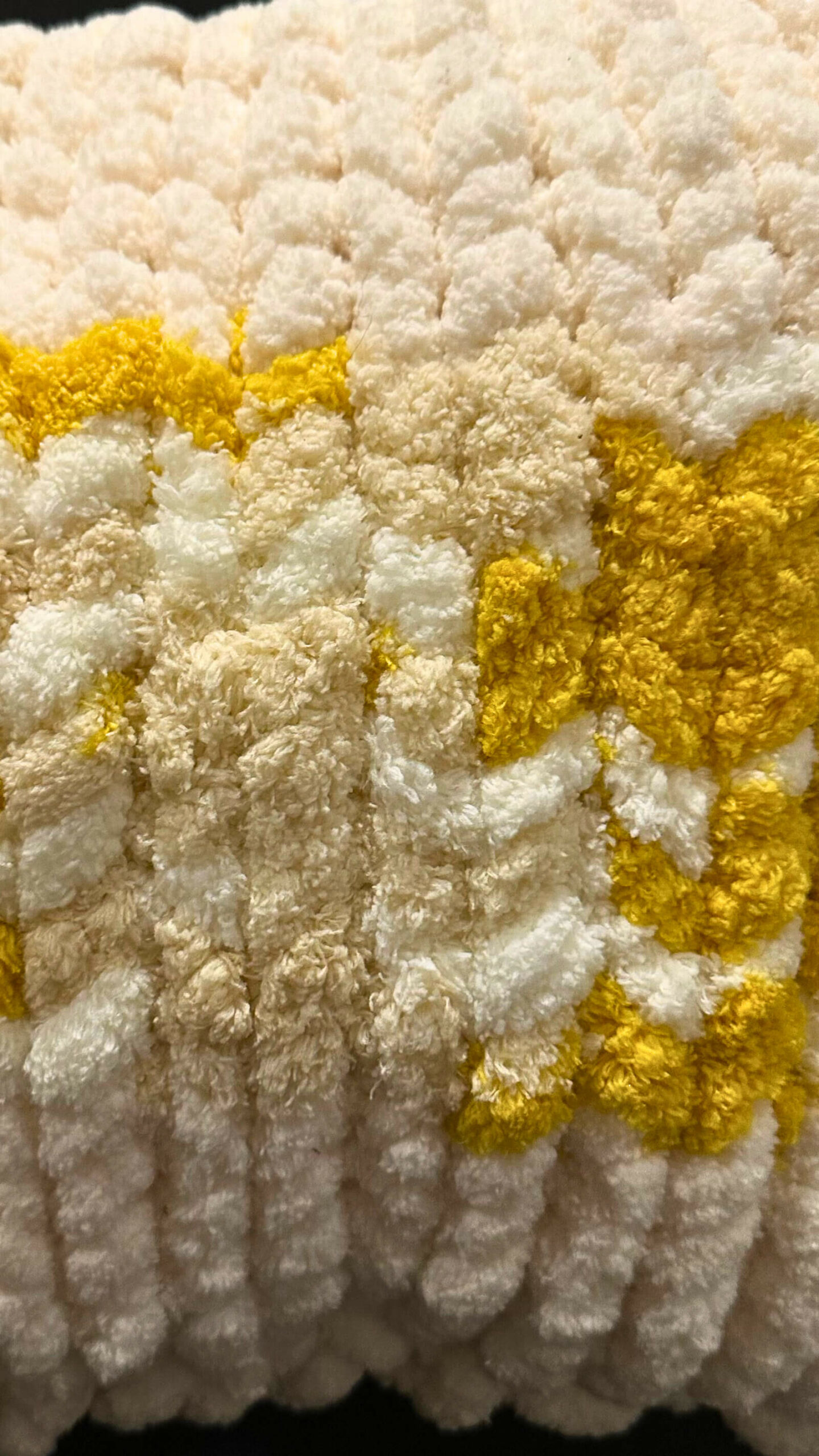 Coussin Blanc crème et Sunshine – Image 5